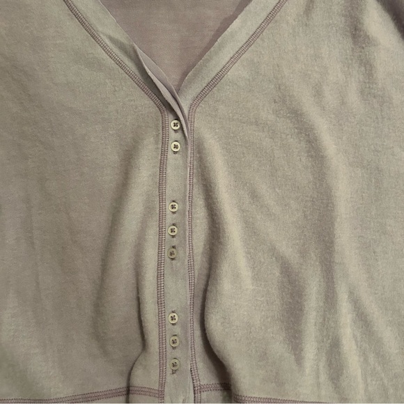 Urban Outfitters OU Out From Under Light Purple VNeck cropped Sweater Size Large - Picture 2 of 5